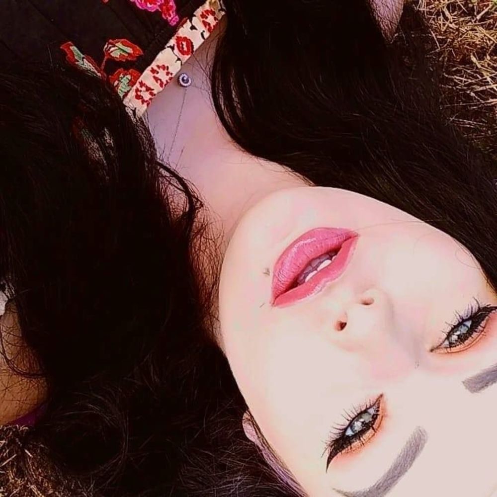 Meet your Posher, Keely